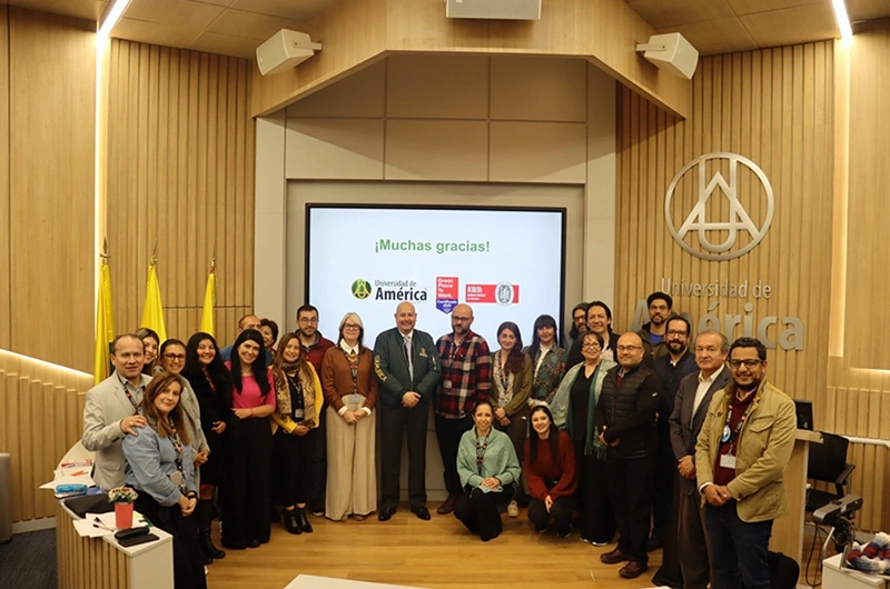 Equipo de la Universidad de América fortalece su estructura organizacional