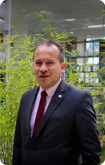 Facultad de Ingenierías 1 Decano de la Facultad de Ingenierías de la Universidad de América en Bogotá