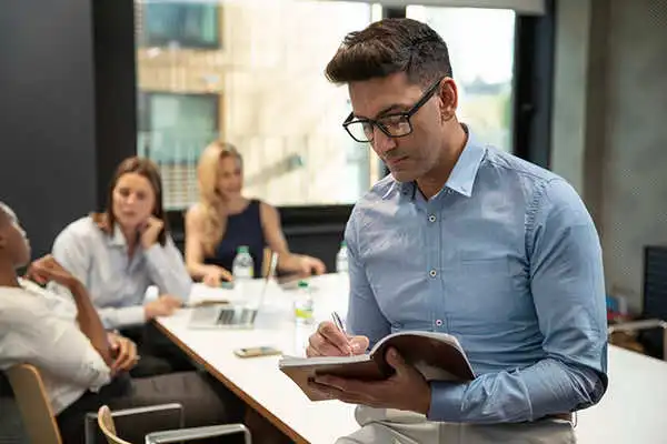 Reunión de trabajo del Consejo Académico de la Universidad de América.